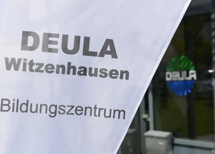 Szálloda Deula Gmbh *